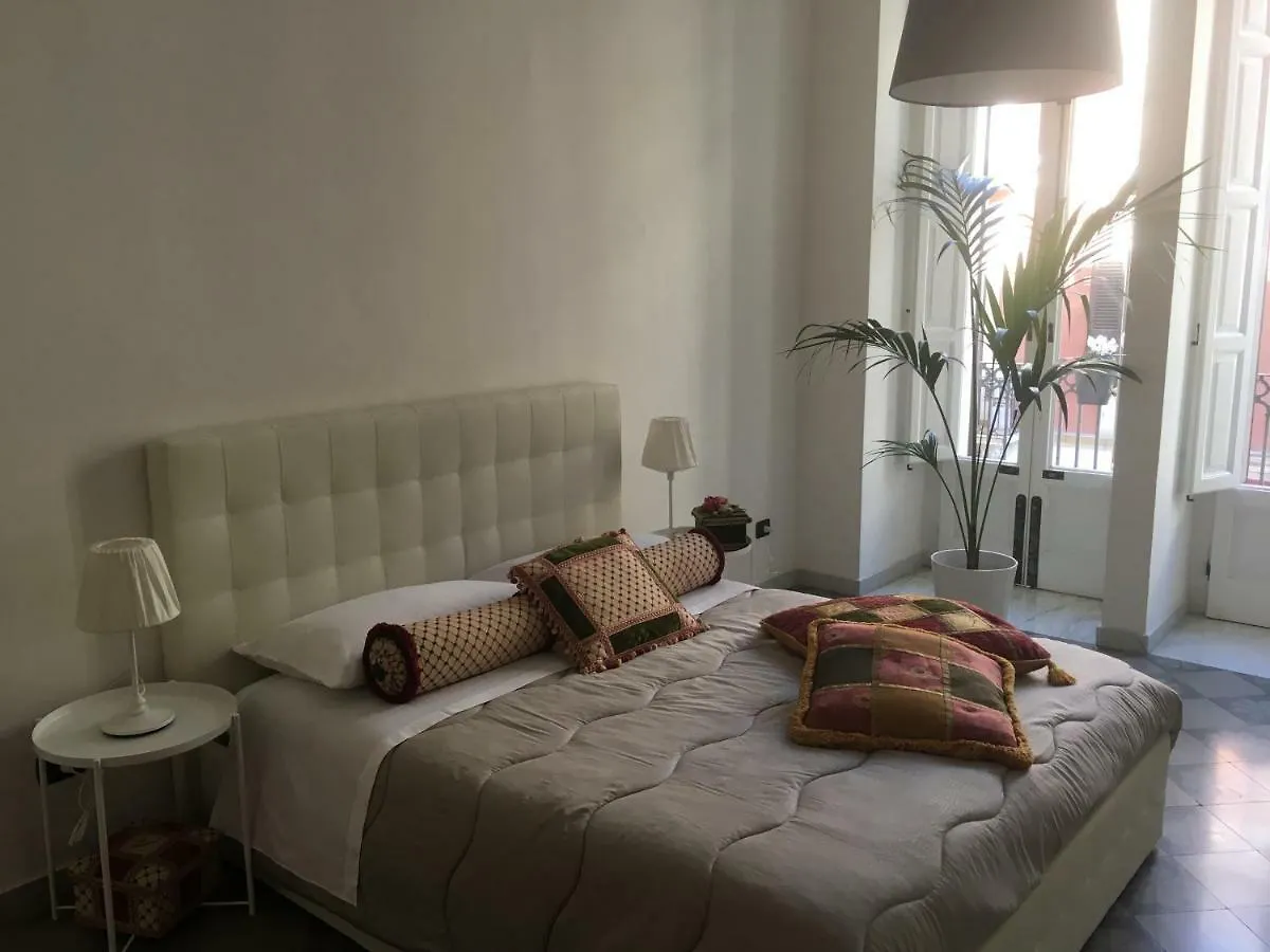 Maison Flores باري